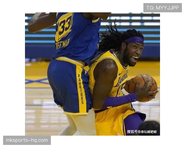 比卢普斯挡拆组织效率提升，主导球队关键时刻得分结构变化