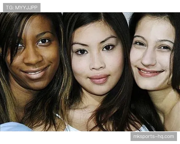 足球场上允许佩戴哪些首饰？规则详解与安全标准解析