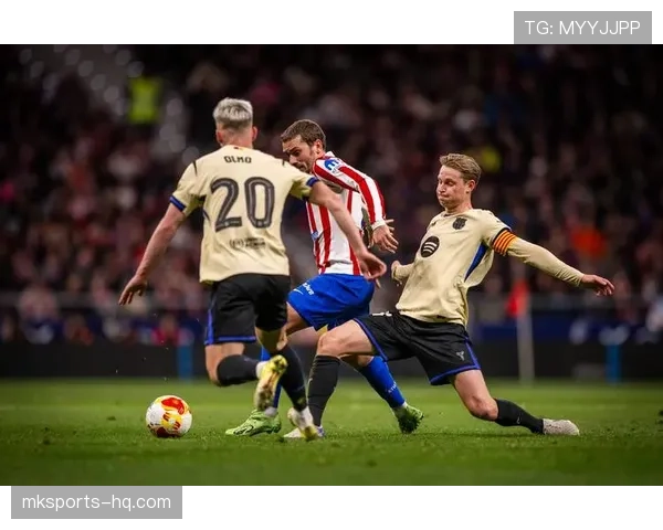 巴萨全队越踢越断线，整体运转问题凸显